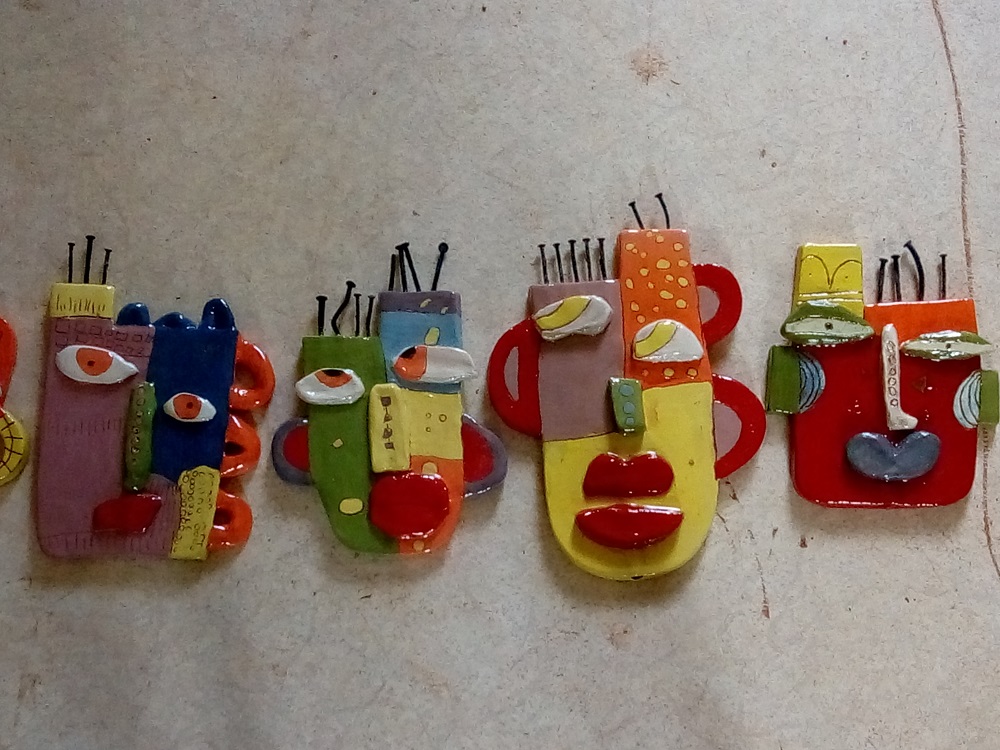cours-enfants-masques-facon-kimmy-cantrell